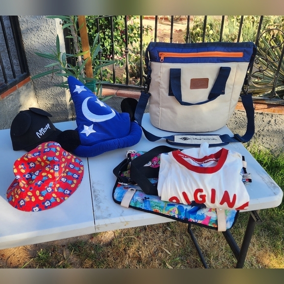 THE PERFECT BOUNDLE FOR YOUR DISNEYLAND VACATION‎ - Picture 1 of 11